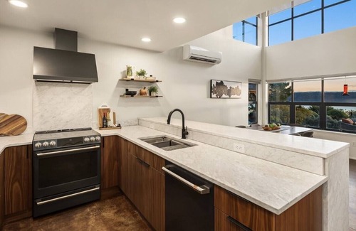 Langley Casa | Harbor View House
