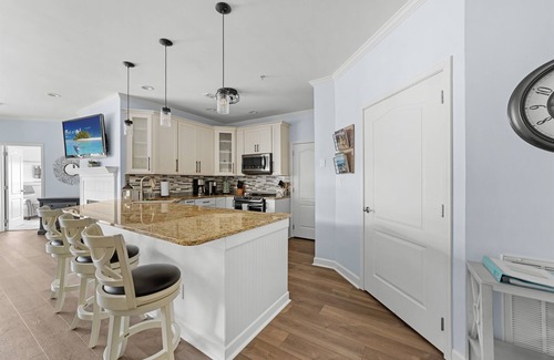 Cornelius Condominio | Harbor View - Lake Norman Vacation Condo Rental - Dog Friendly!