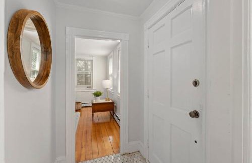 Barrington Casa | Harbor Walk Charming 4BR Steps to Town & Harbor