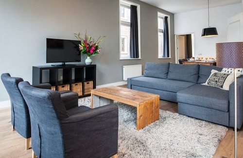 Haarlemmerbuurt Apartamento | HARBOUR 60 M2 ONE BEDROOM APARTMENT IN A HISTORICAL BUILDING
