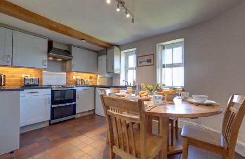 Wells-next-the-Sea Casa | Harbour Cottage in Wells-next-the-Sea, sleeping 6