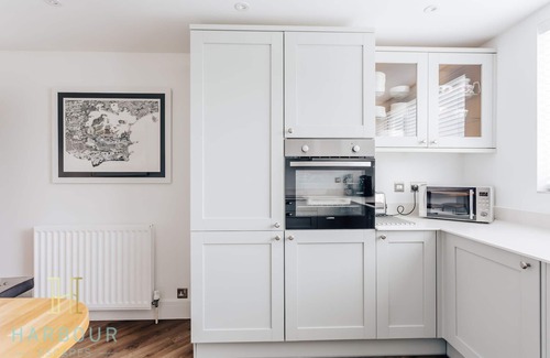 Poole Apartamento | Harbour Escapes | Contemporary 2 bed apartment near Ashley Cross