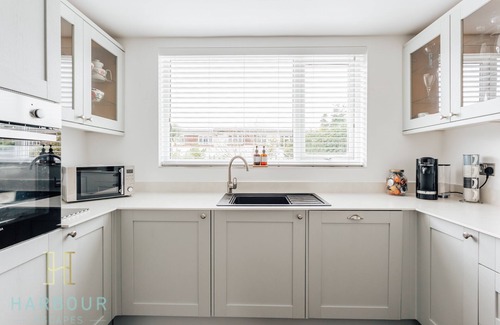 Poole Apartamento | Harbour Escapes | Contemporary 2 bed apartment near Ashley Cross