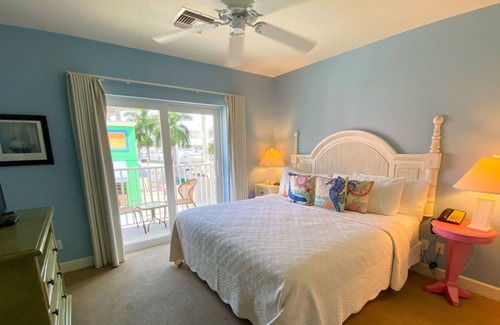 Fort Myers Beach Condominio | Harbour House at the Inn Unit 211 by Coastal Vacation Properties
