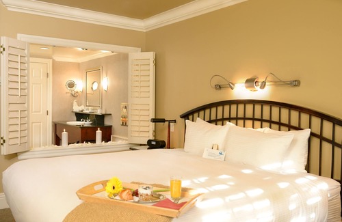 Historic Old Town Hotel | Harbour House