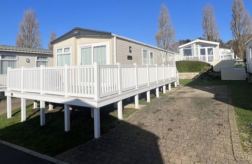 Hamworthy Casa | Harbour View - 6 Berth Family Caravan - Rockley Park, Haven. Anchors Rest