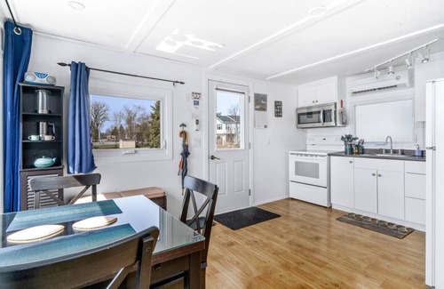 Wellington Casa | Harbour View Cottage at The Birch