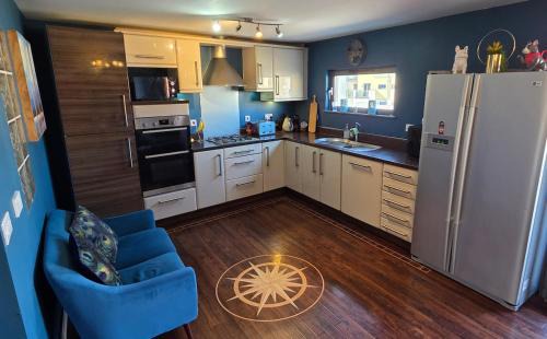 Castle Casa | Harbour View Haven – Modern 3BR Marina Home