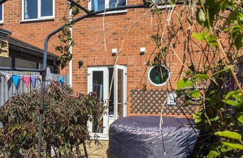 Hopton Casa | Harbour View Villa