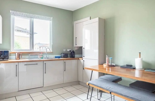 Clifton Apartamento | Harbourside Haven: Stylish Retreat in Hotwell
