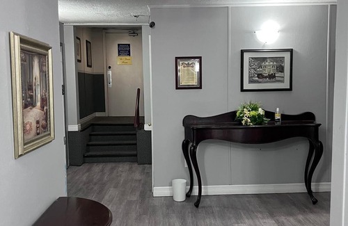 Sydney Hotel | Harbourview Inn & Suites