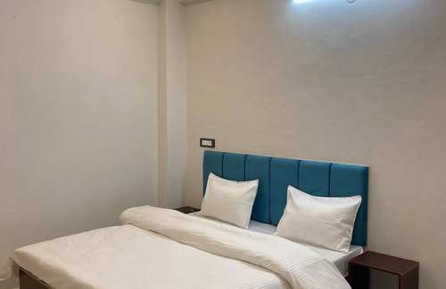 Chachian Hotel | Hardev Residency