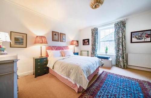 Bampton Casa | Harebell House
