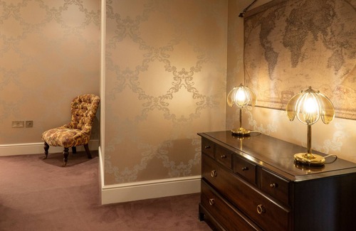 New Forest District Cabaña | Harefield House