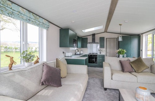 Trefeglwys Cabaña | HARES MEADOW, pet friendly, character holiday cottage in Trefeglwys