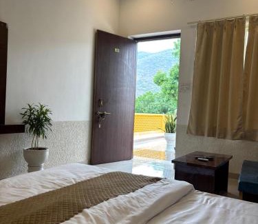 Pushkar Hotel | Hariom Tatsat Retreat