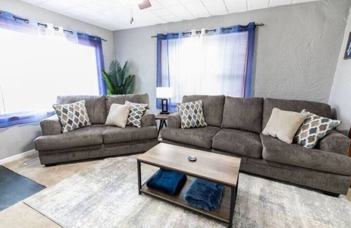 Alma Casa | Harlan Hideaway Retreat