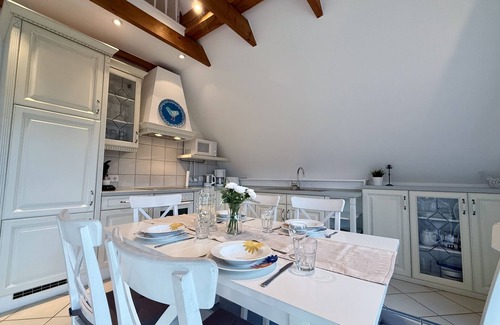 Carolinensiel Apartamento | "Harleglück: Natural idyll for 6 - balcony, 90sqm, green view!"