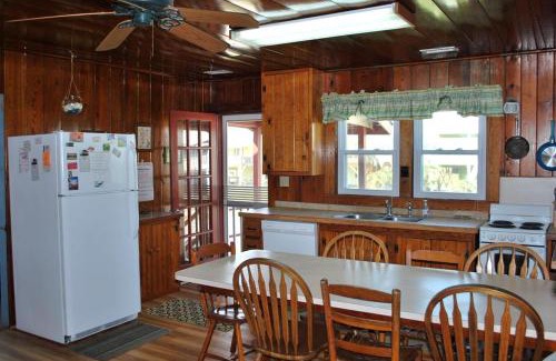 Holden Beach Casa | Harley's Better Half