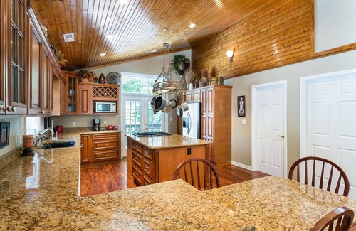 Chimney Rock Casa | Harley's River Walk - Alquiler de vacaciones en Mr Lake Lure