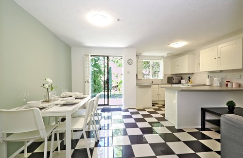 Woolwich Riverside Casa | Harlinger Lodge Annexe