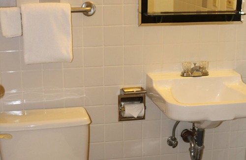 Dededo Hotel | Harmon Loop Hotel