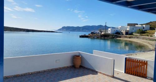 Kimolos Casa | Harmonia Beach House
