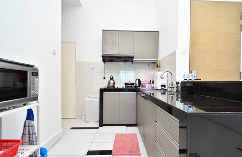 Bandar Puchong Jaya Condominio | Harmony Cosy 6-8 Pax a poca distancia de IOI Mall LRT