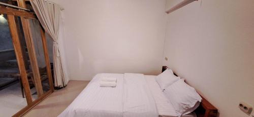 Bayan Hotel | Harmony hill