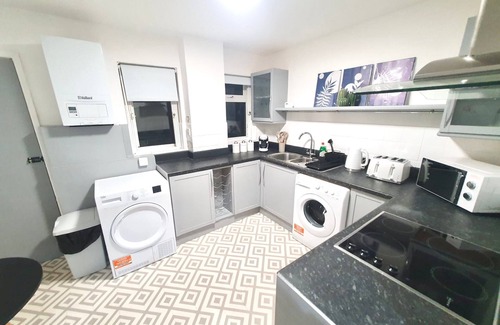 Penge Apartamento | Harmony House – Easy Access to Central London 2 Bedrooms & Spacious Living Room