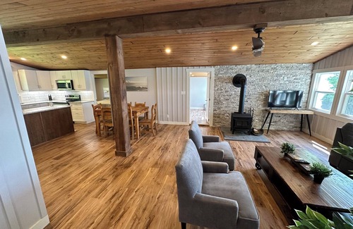 Kingston Cabaña | Harmony Lane Hideaway