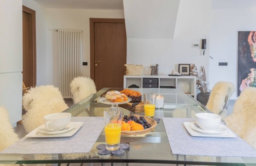 Argegno Apartamento | Harmony on the Lake - Dos Habitaciones Piso, Capacidad 4