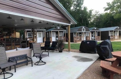 Miller County Cabina | “Harold” one of the 5 Tiny Cabins on the Osage River