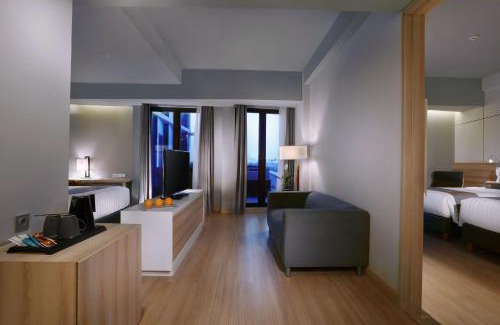 Cikarang Hotel | Harper Cikarang by ASTON