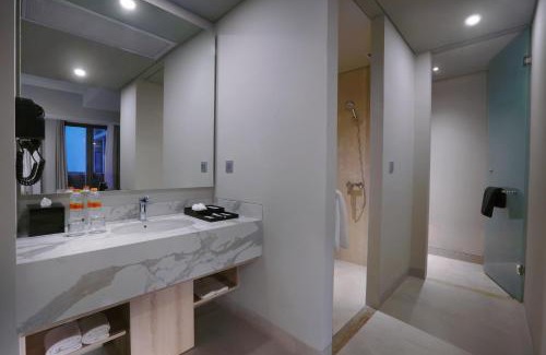 Cikarang Hotel | Harper Cikarang by ASTON