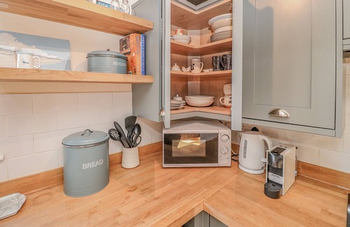 Syderstone Cabaña | Harpers Cottage - sleeps 4 guests in 2 bedrooms