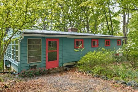 Kabletown Casa | Harpers Ferry Cottage Hot Tub, WiFi, Dog-Friendly