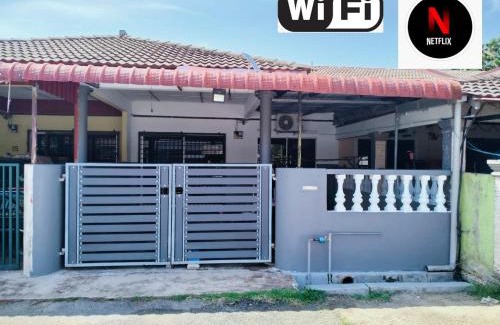 Balok Casa | Harraz Homestay Gebeng OnlyMuslim