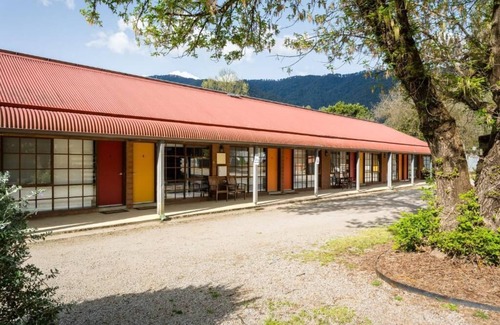 Harrietville Alquiler De RV | Harrietville Snowline Hotel