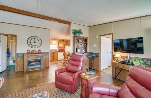 Ferndale Casa | ¡NUEVO! Harrod's Hideaway w / Deck + Dock en el lago Norrell