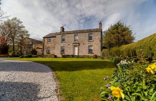 Peak District Cabaña | Harry Eyre Cottage, a Stunning Location With Fabulous Views of Mam Tor