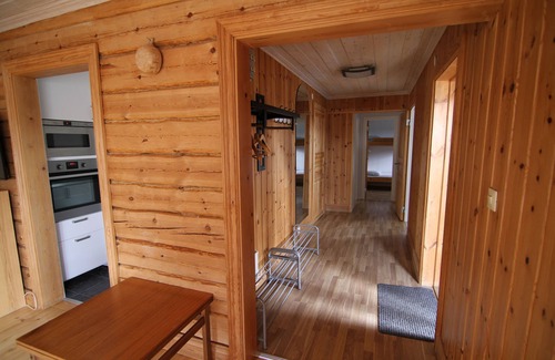 Jarvso Casa | Harsa B&B, Stugby & Vandrarhem