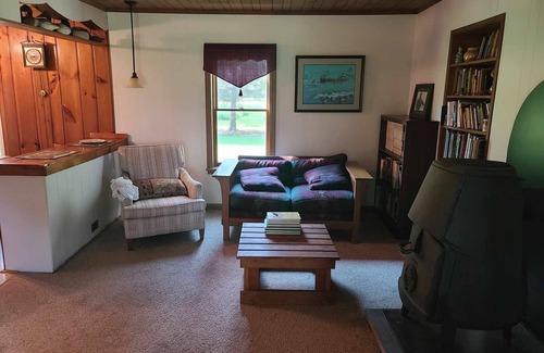 Harsens Island Otro | Harsens Island Farm House on 10 Wooded Acres Adjacent to Pond