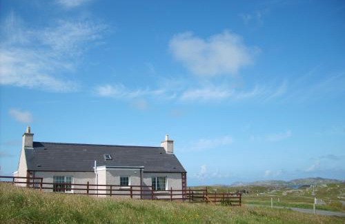 Ardroil Casa | Harsgeir View Holiday Cottage -Wifi Go green
