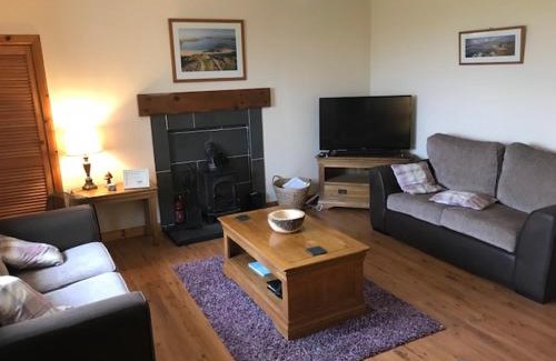 Ardroil Casa | Harsgeir View Holiday Cottage -Wifi Go green
