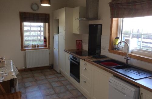 Ardroil Casa | Harsgeir View Holiday Cottage -Wifi Go green