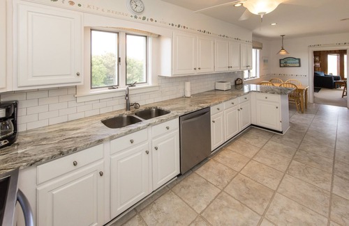 Northeast Virginia Beach Casa | Harshaw Beach House - North End Oceanfront