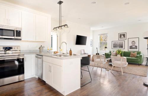Chestnut Hill Casa | Hart Suite Buyout 4 by AvantStay Two Town House Buyout w Modern Amenities in Nashville