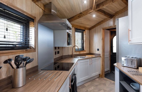 Newton Grange Cabaña | Hartington Treehouses