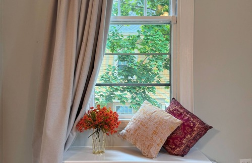 Mid-Cambridge Casa | Harvard House - 2BR Retreat adjacent to university